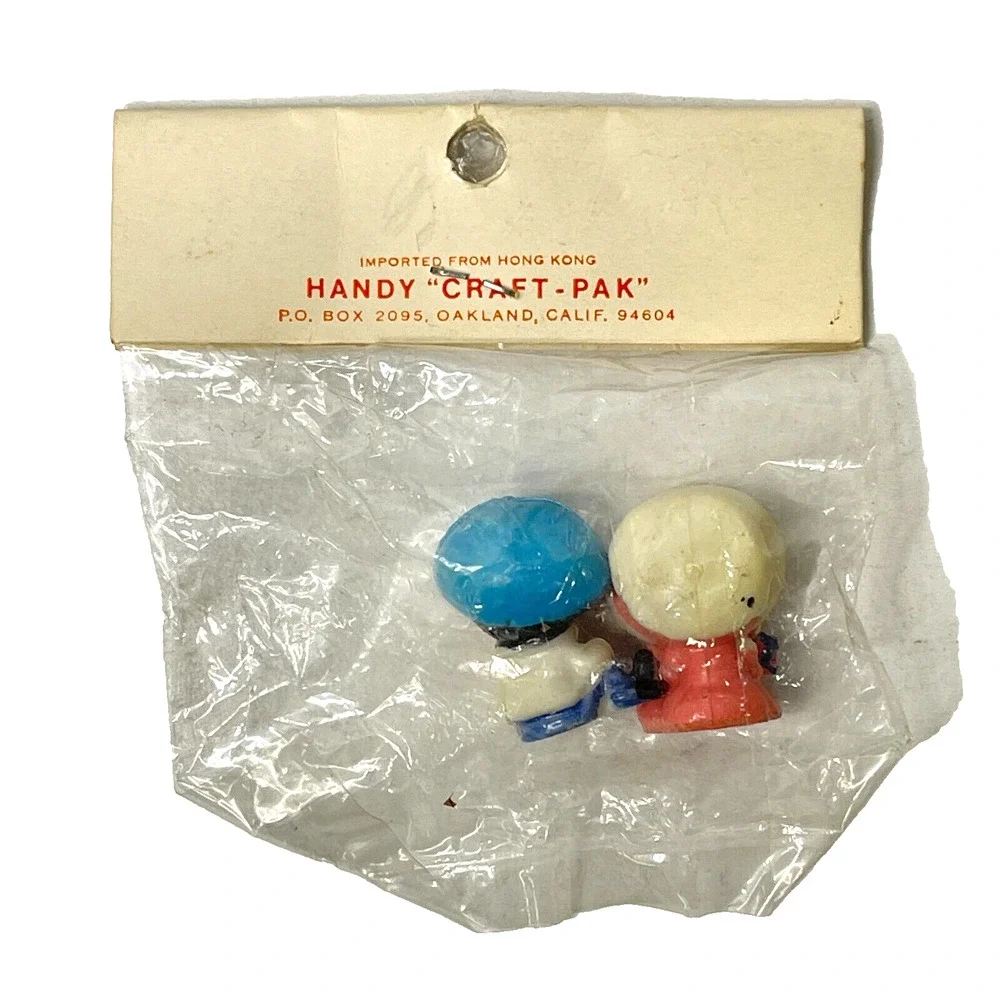 Lot of 2 Handy Crafts Pak Miniature Boy Girl Picnic Figurines Set Vintage